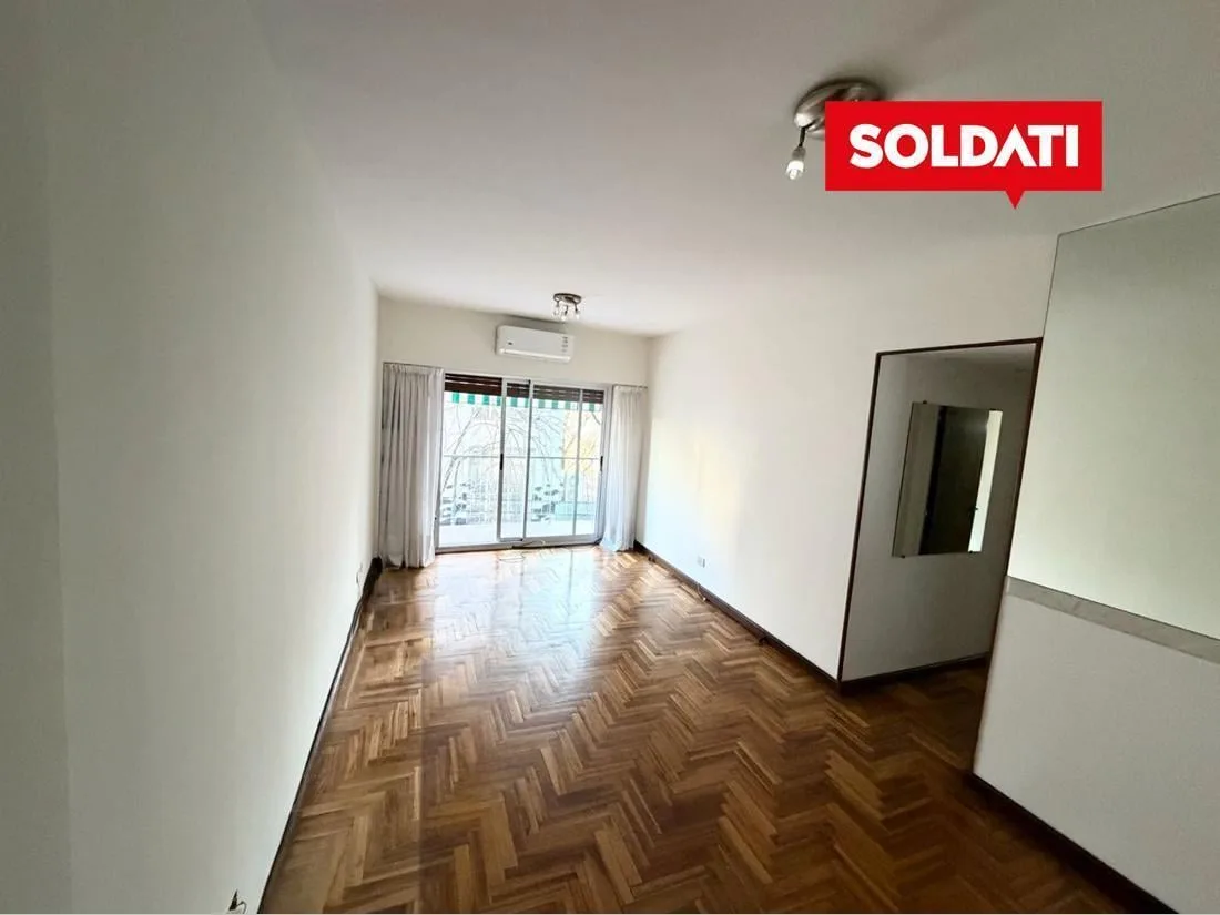 Departamento en Almagro con balcón