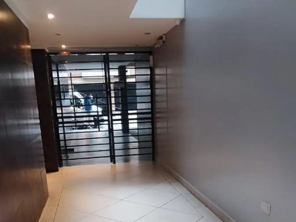 Semipiso con balcón y amenities