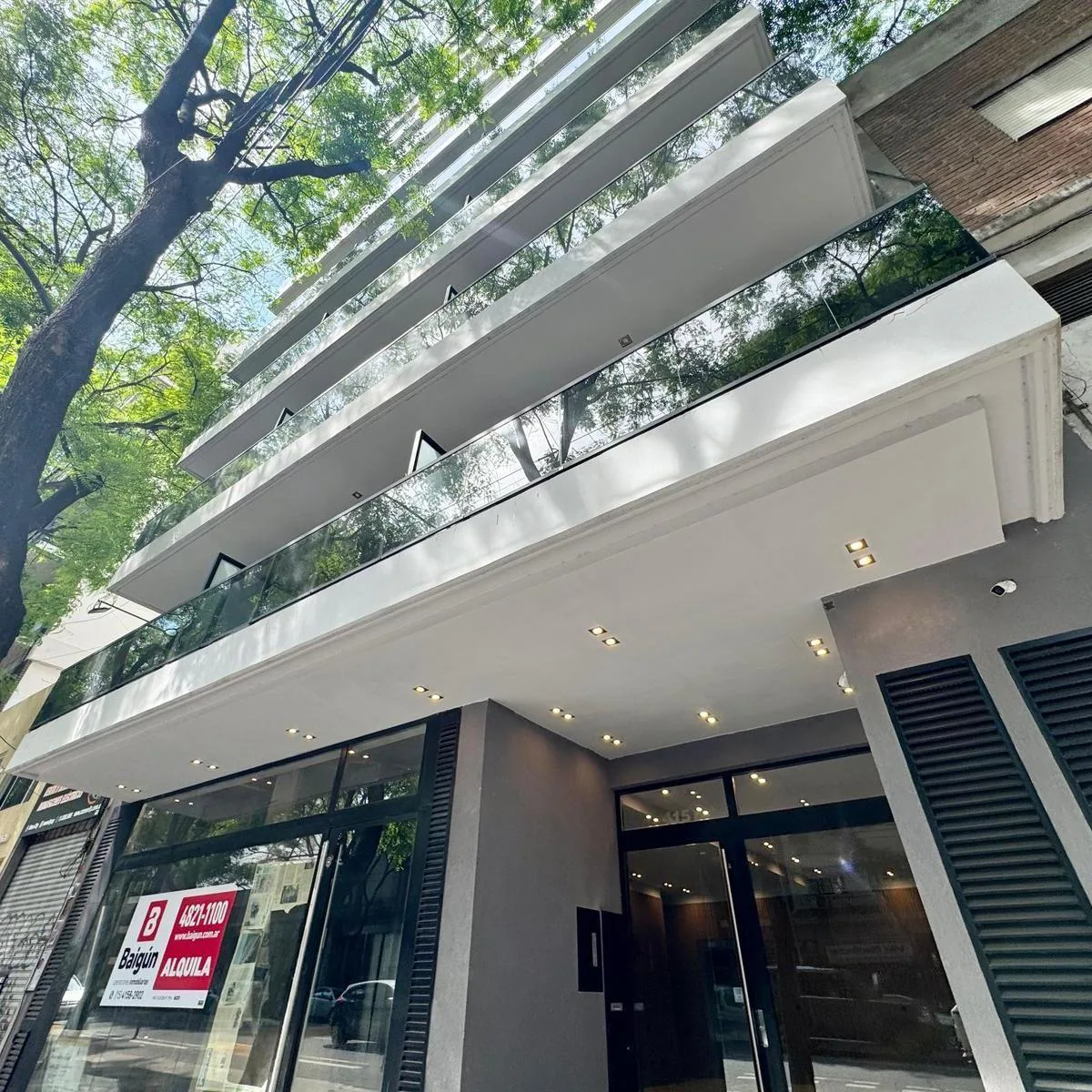 Monoambiente con balcón y amenities