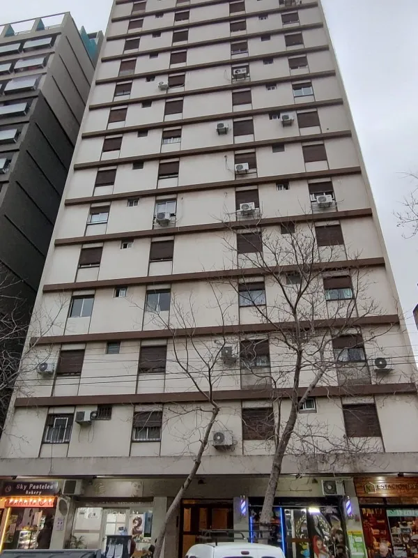 Departamento al frente piso 8