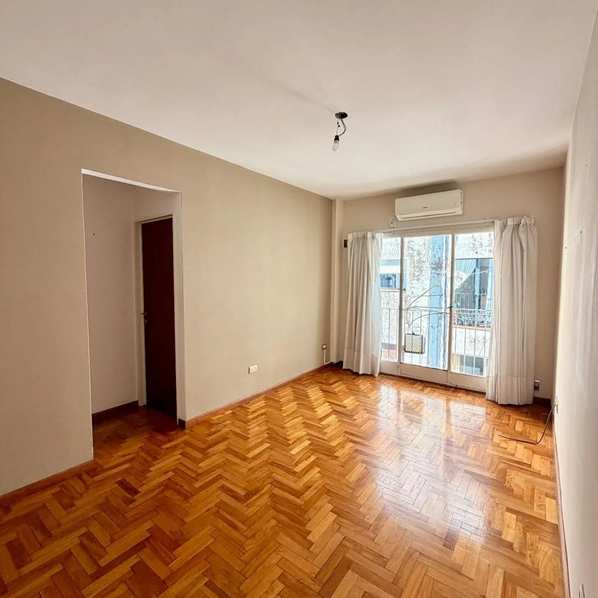 Departamento 2 ambientes piso alto