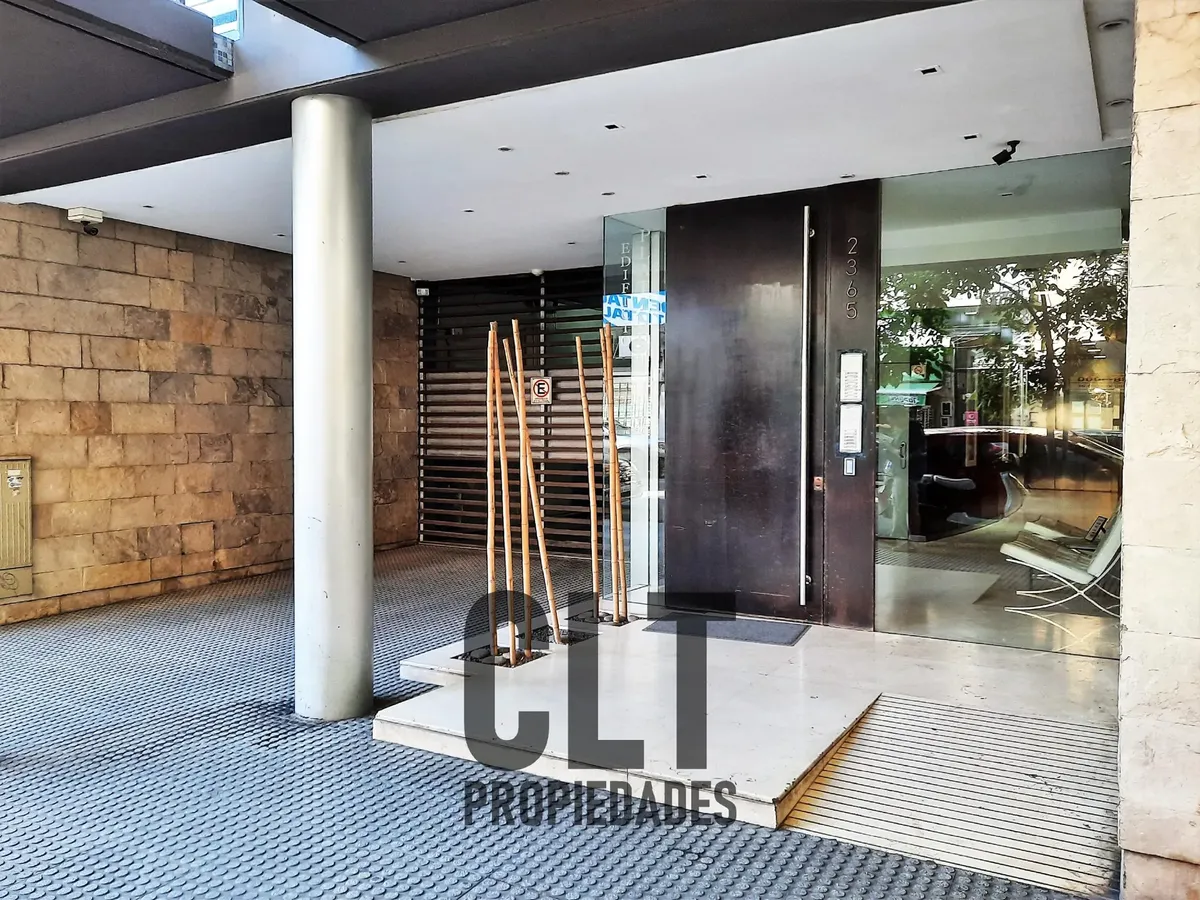 Duplex con balcón y aire