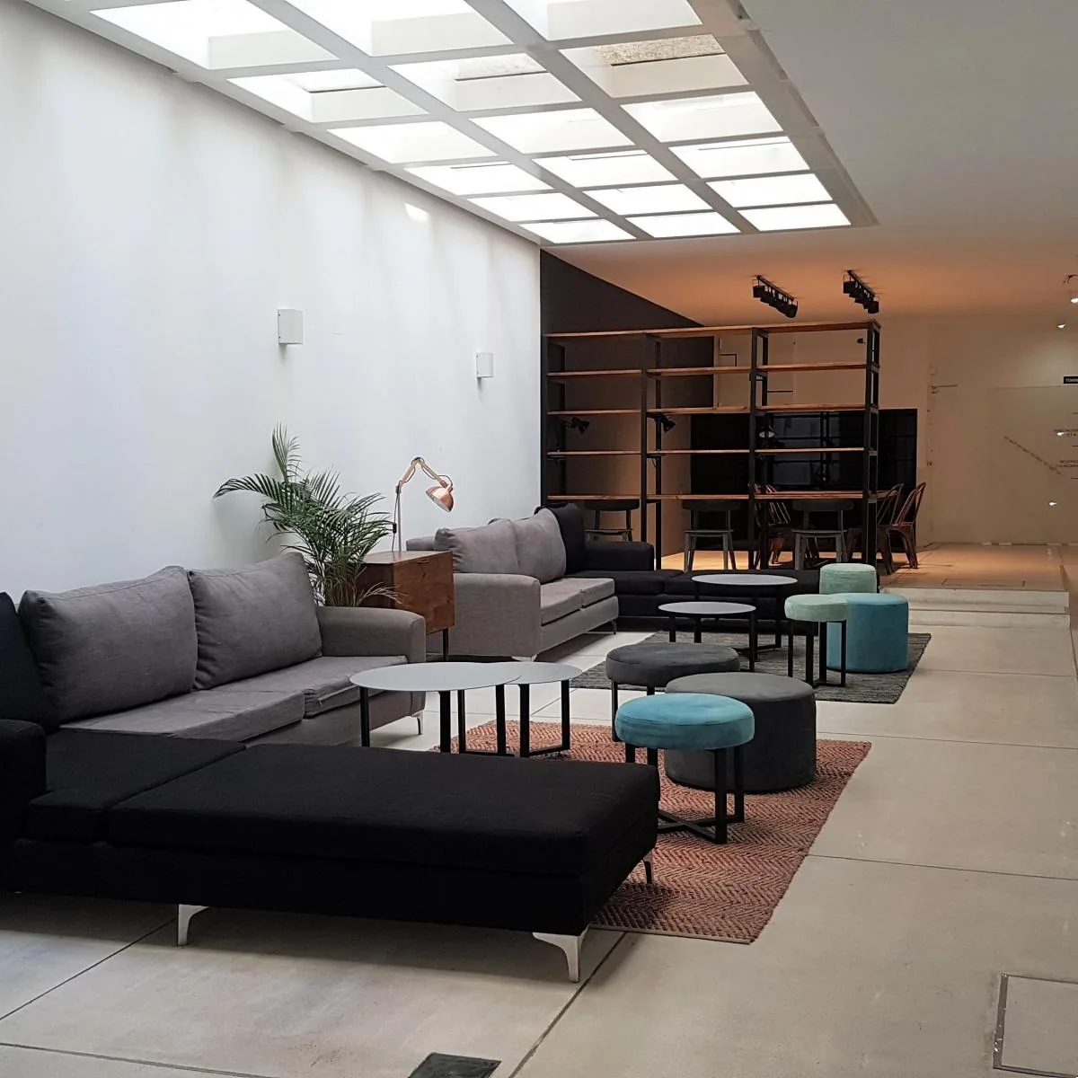 Studio with pool and terrace, Monserrat