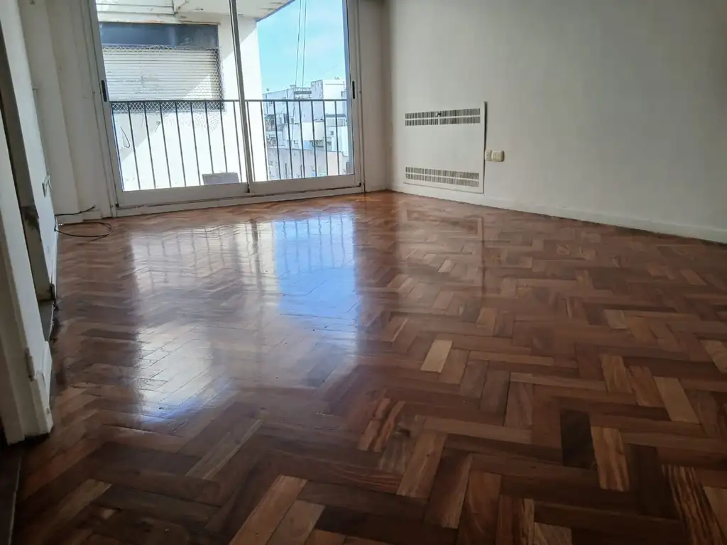 Monoambiente en Recoleta 10°