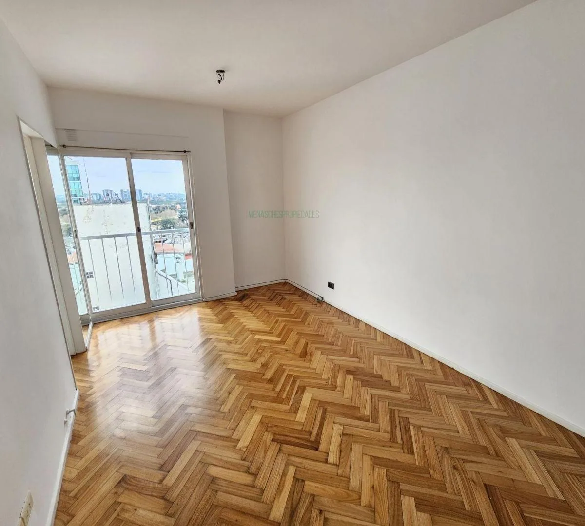 2BR lateral in Belgrano