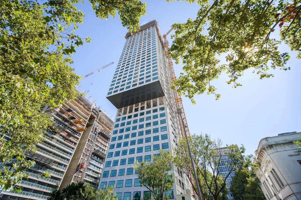Studio with covered balcony in Puerto Madero