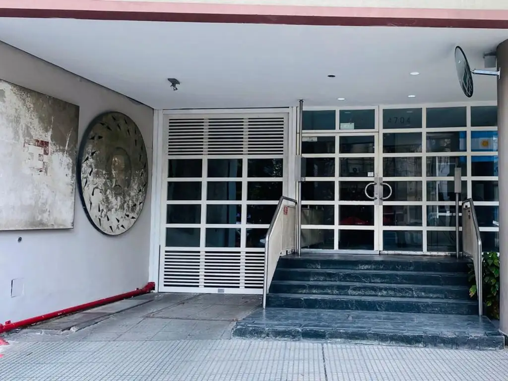 Departamento en Caballito con balcón francés