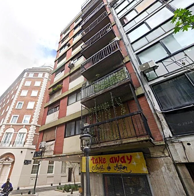 Monoambiente con balcón en Retiro