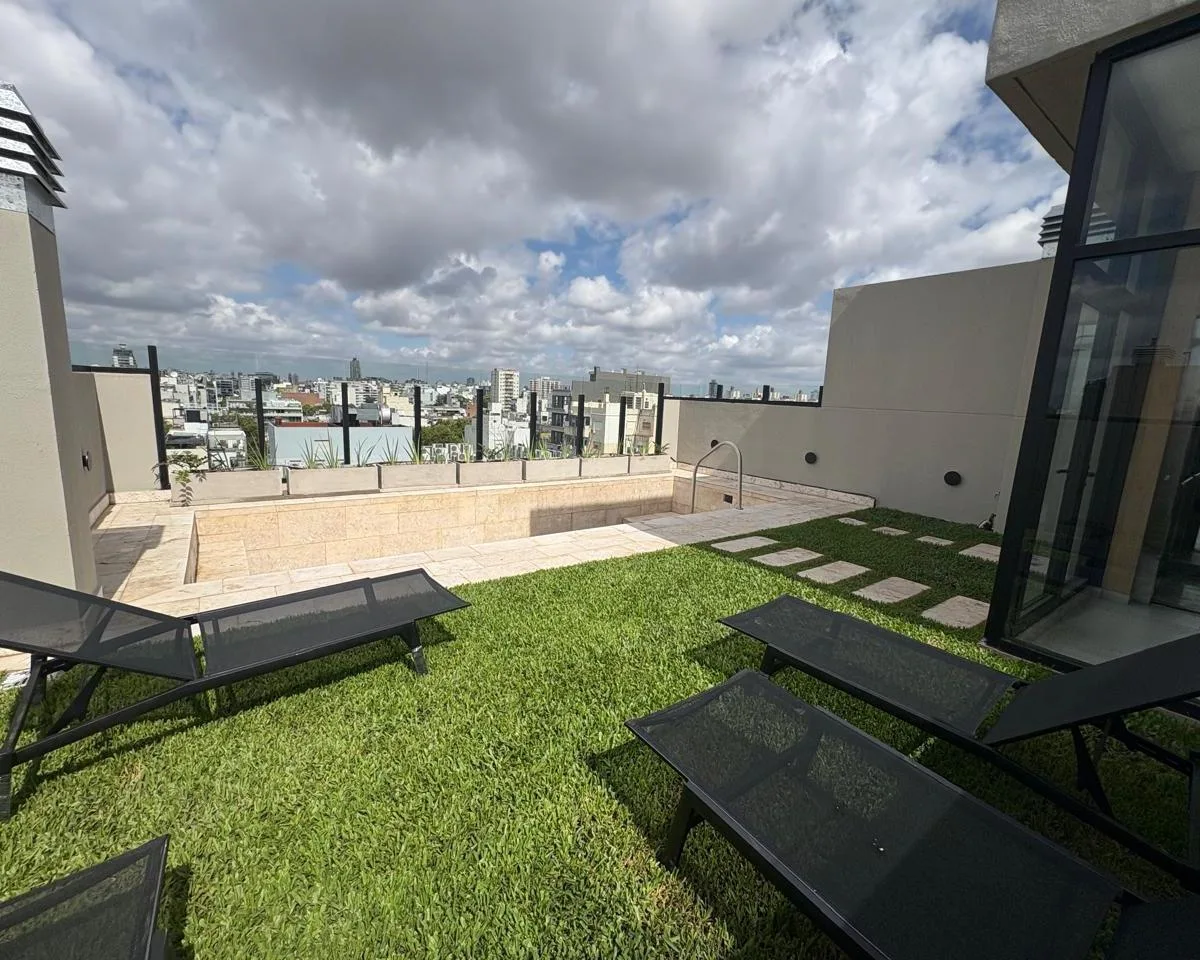 Monoambiente con terraza y amenities
