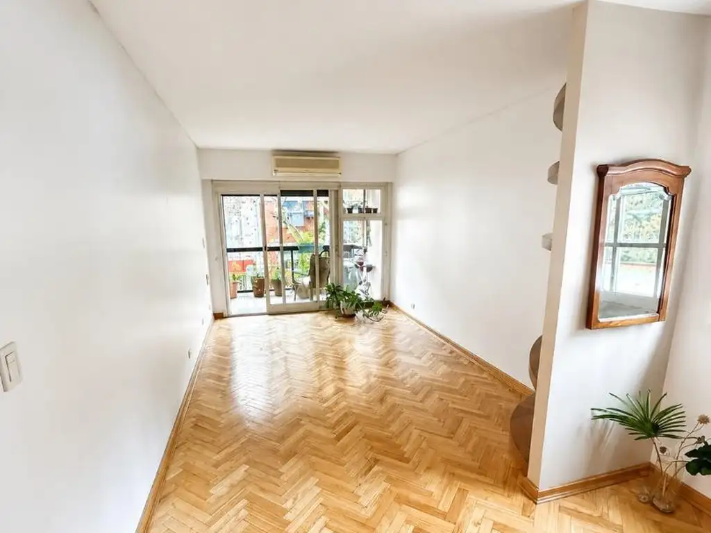 Belgrano apartment with balcony