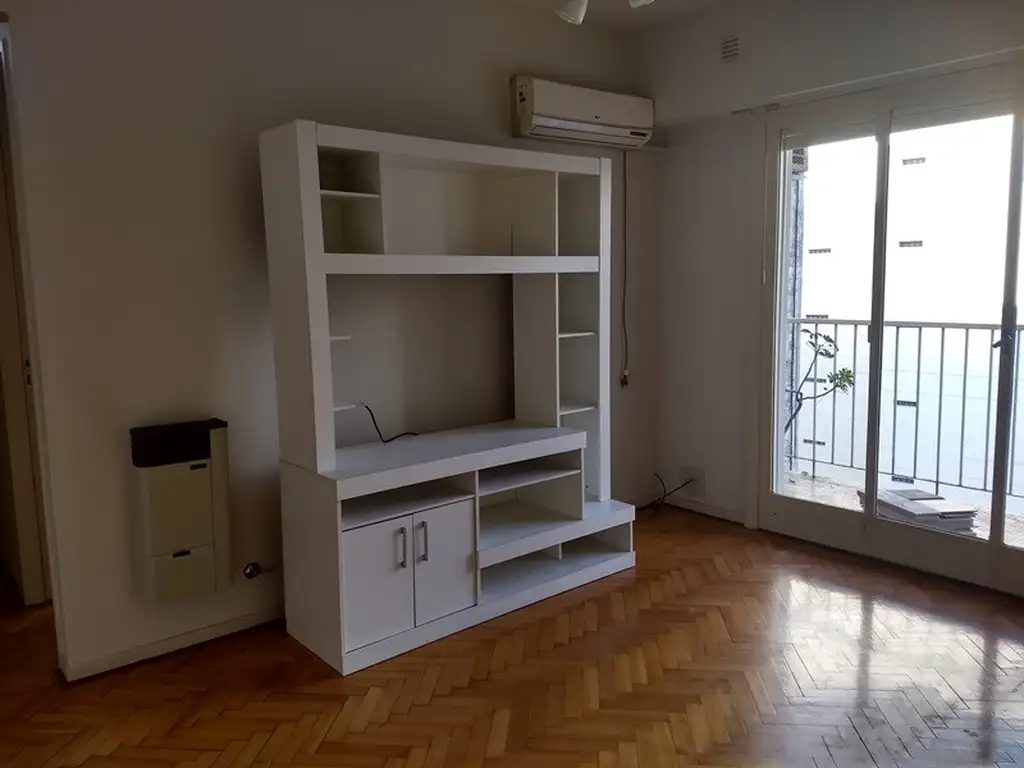 2 ambientes con balcón en Caballito