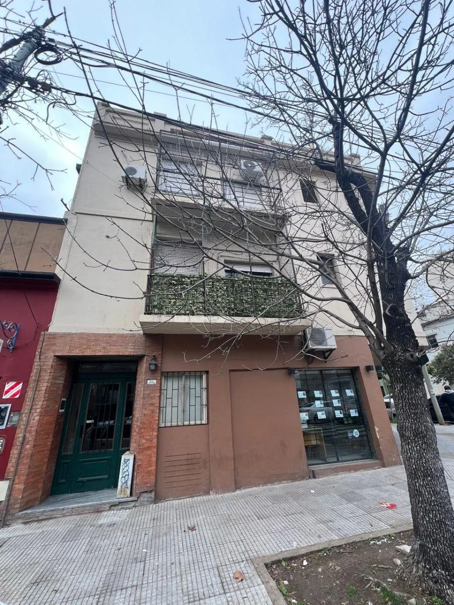 Front-facing 1BR with balcony