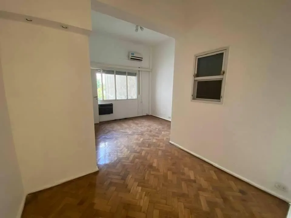 Monoambiente contrafrente con AC