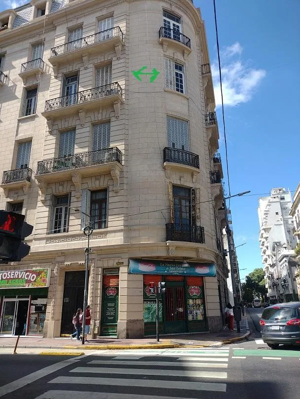 Semipiso en San Telmo con balcón