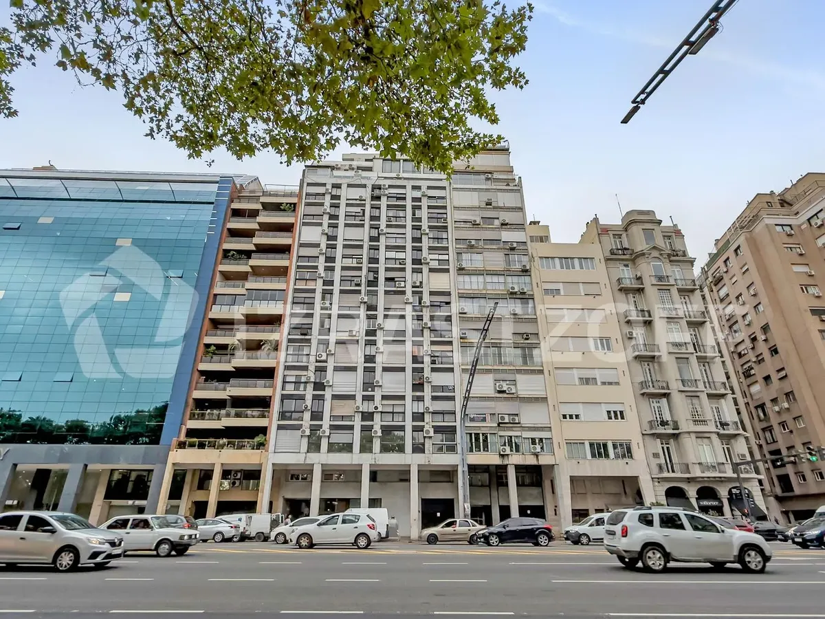 Departamento De 1 Dormitorio En Alquiler En Recoleta. Refaccionado