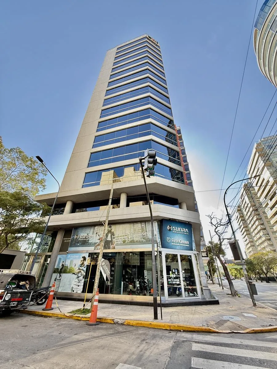 Oficina 7° piso con vista al río