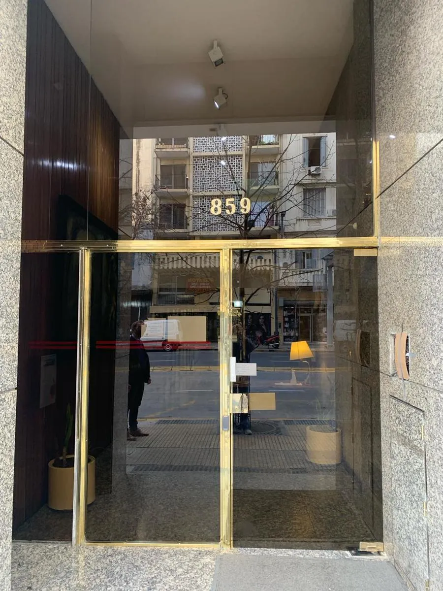 Excelente Departamento En Venta Y Alquiler Apto Profesional En El Centro, Barrio San Nicolas.