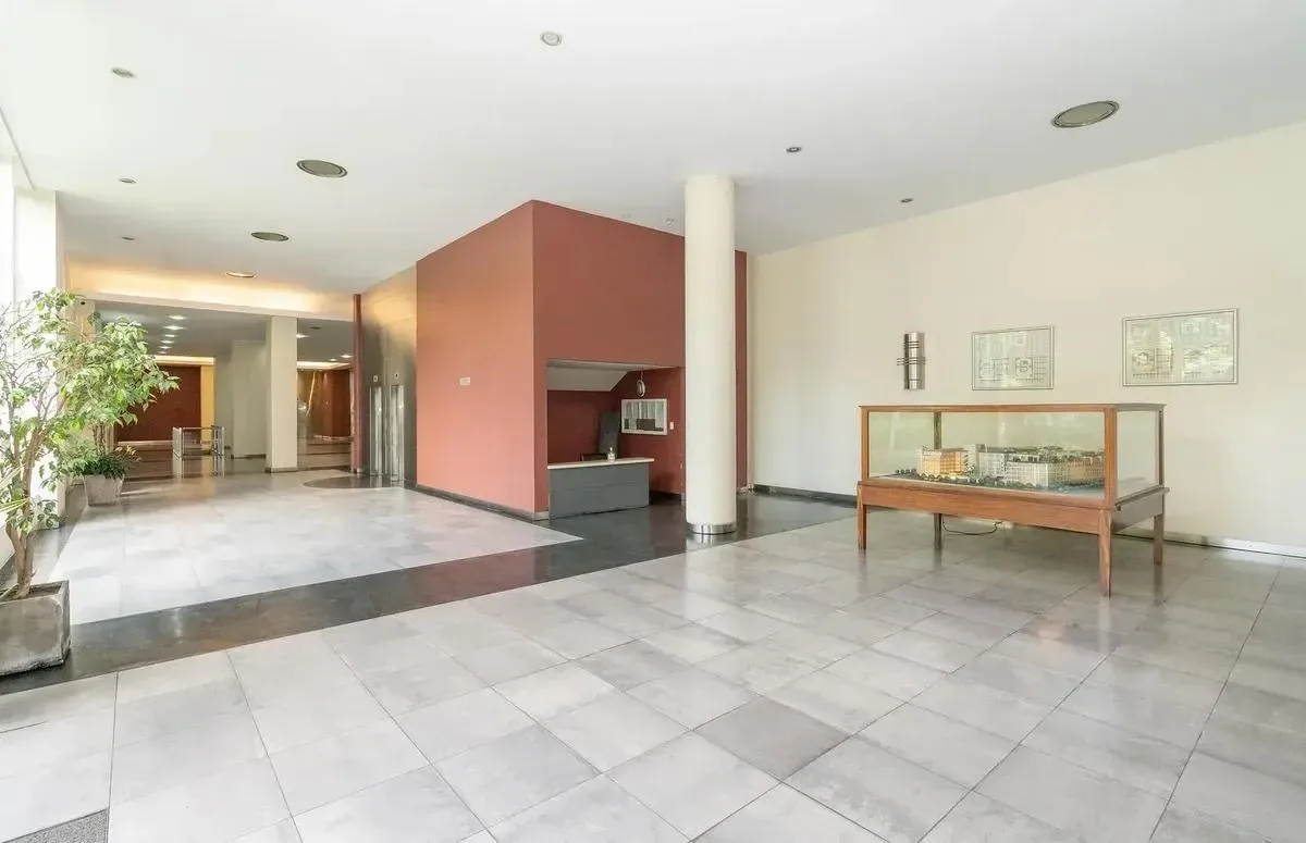 Monoambiente con balcón y amenities