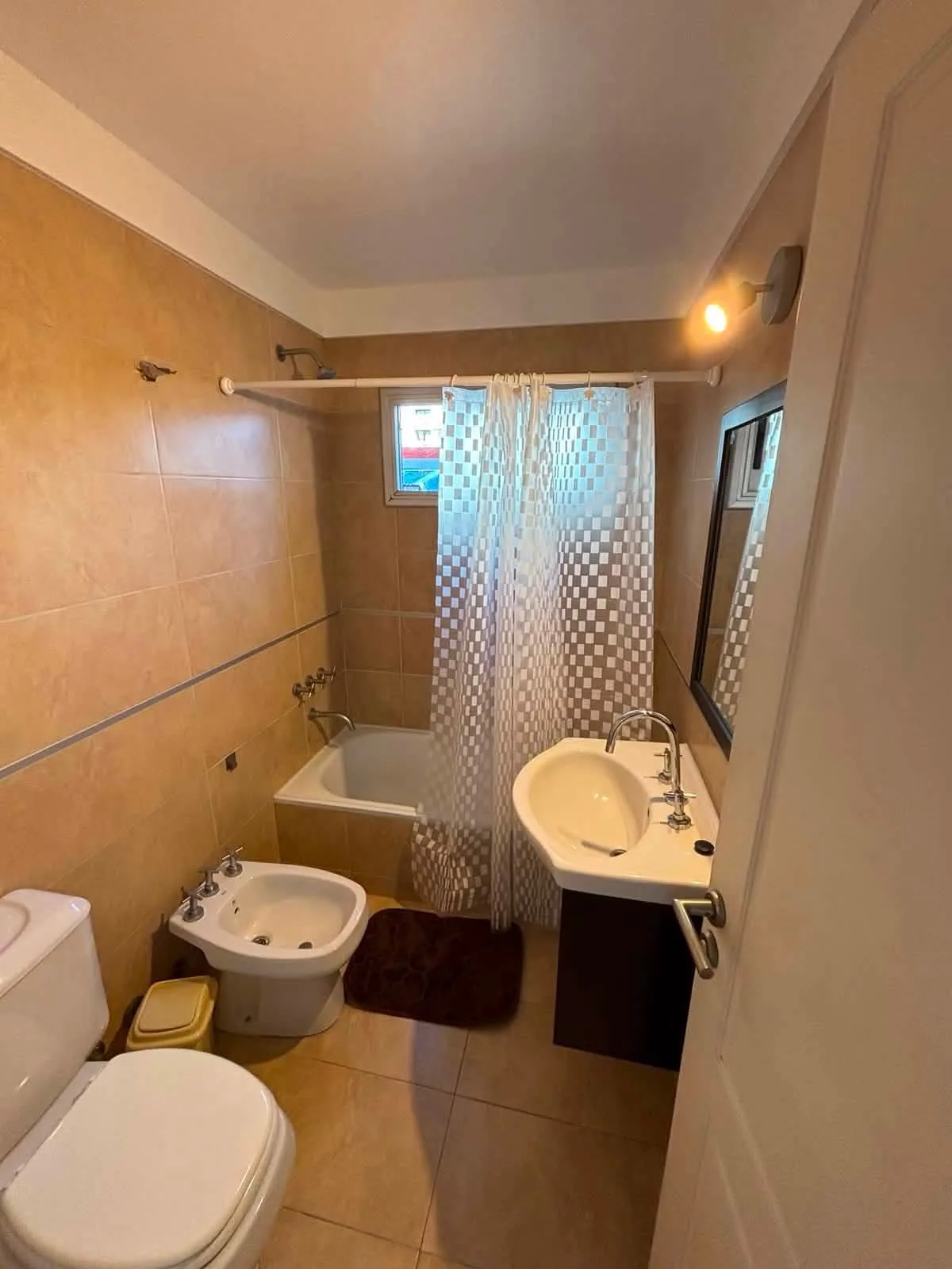 Studio with terrace and parking, Palermo, bathroom