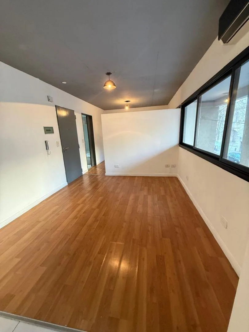 Departamento 2 ambientes con balcón