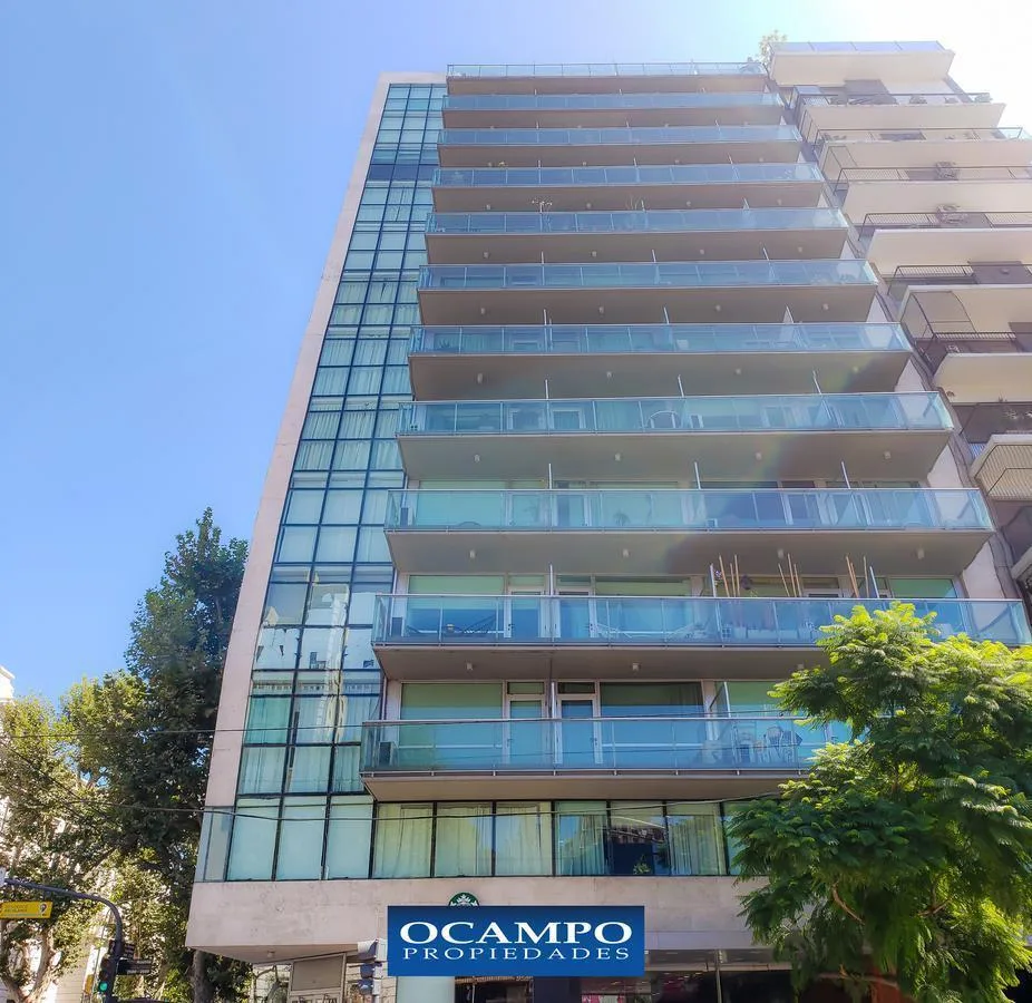 Monoambiente con balcón y amenities