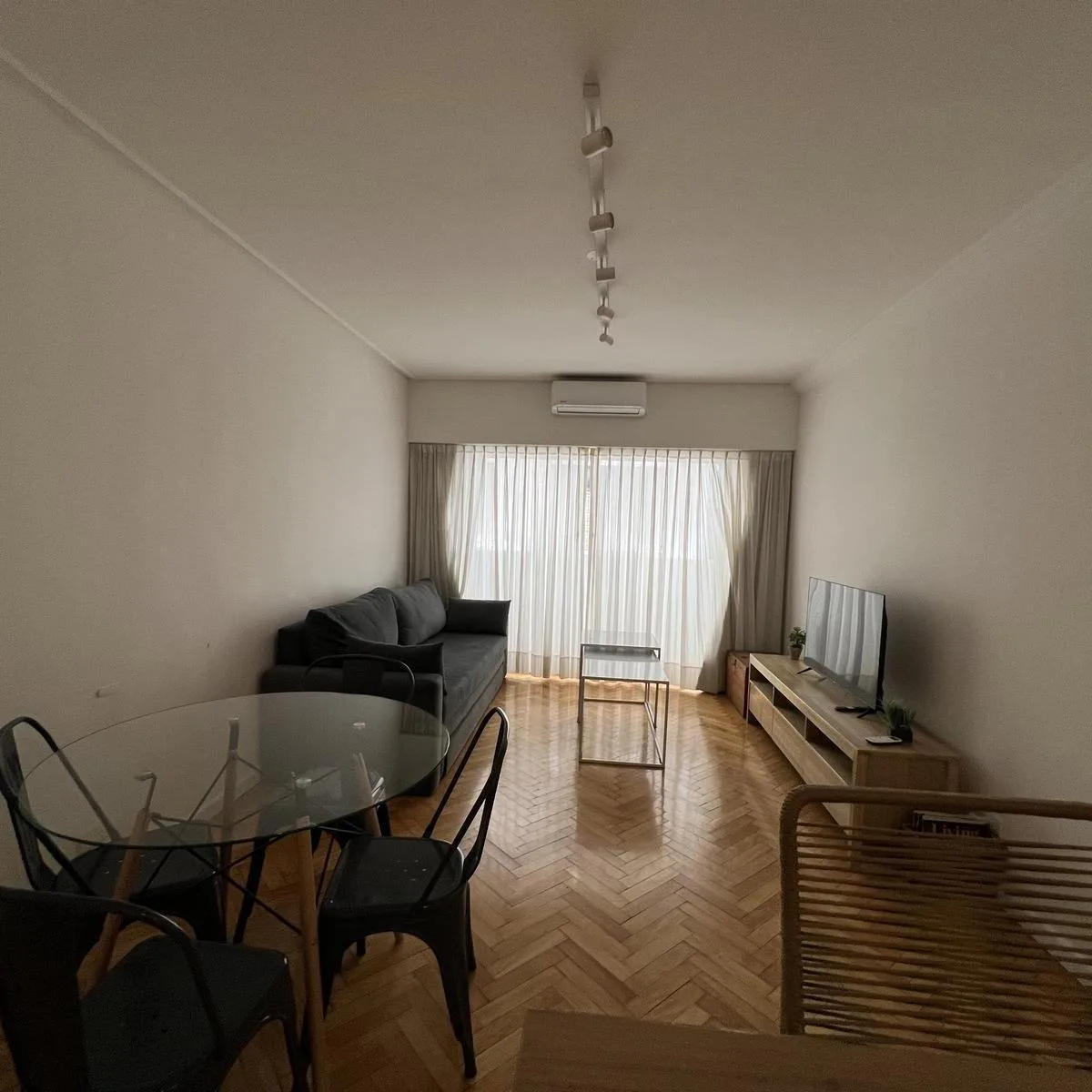 1 quarto com garagem e porteiro, Palermo