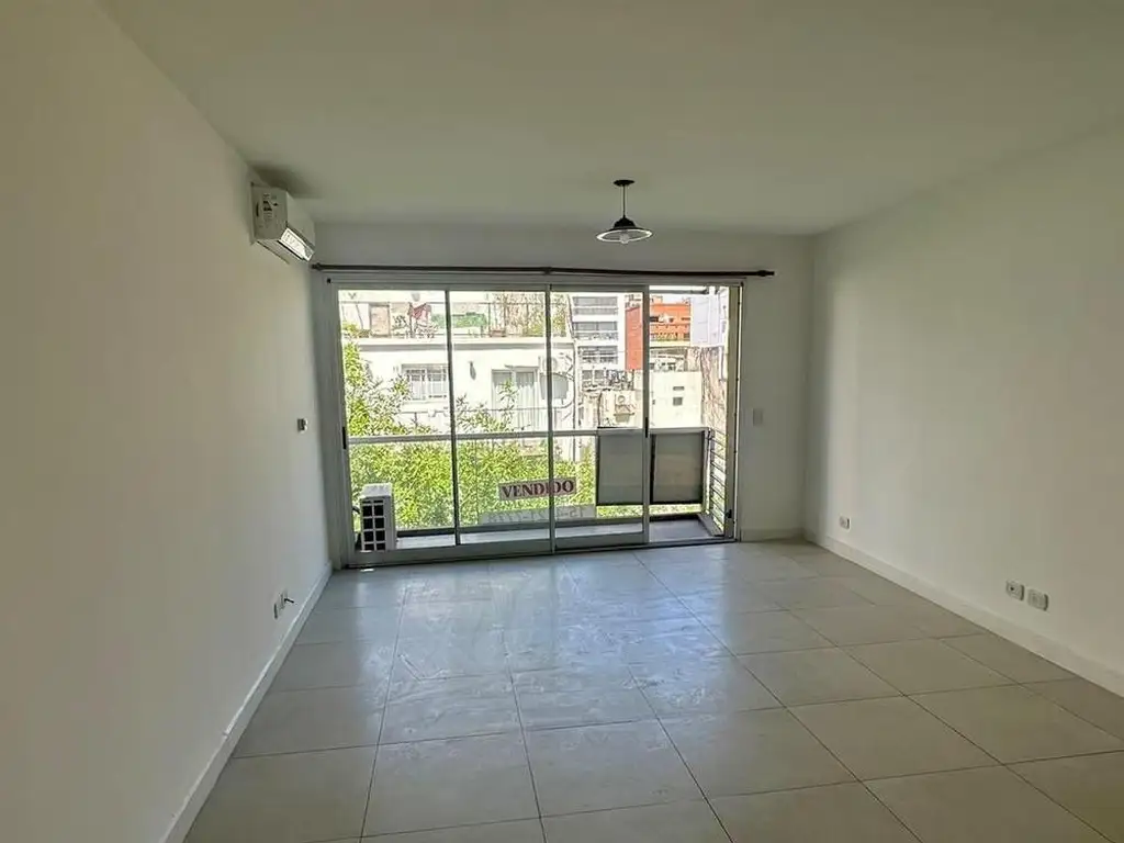 Monoambiente con balcón Belgrano
