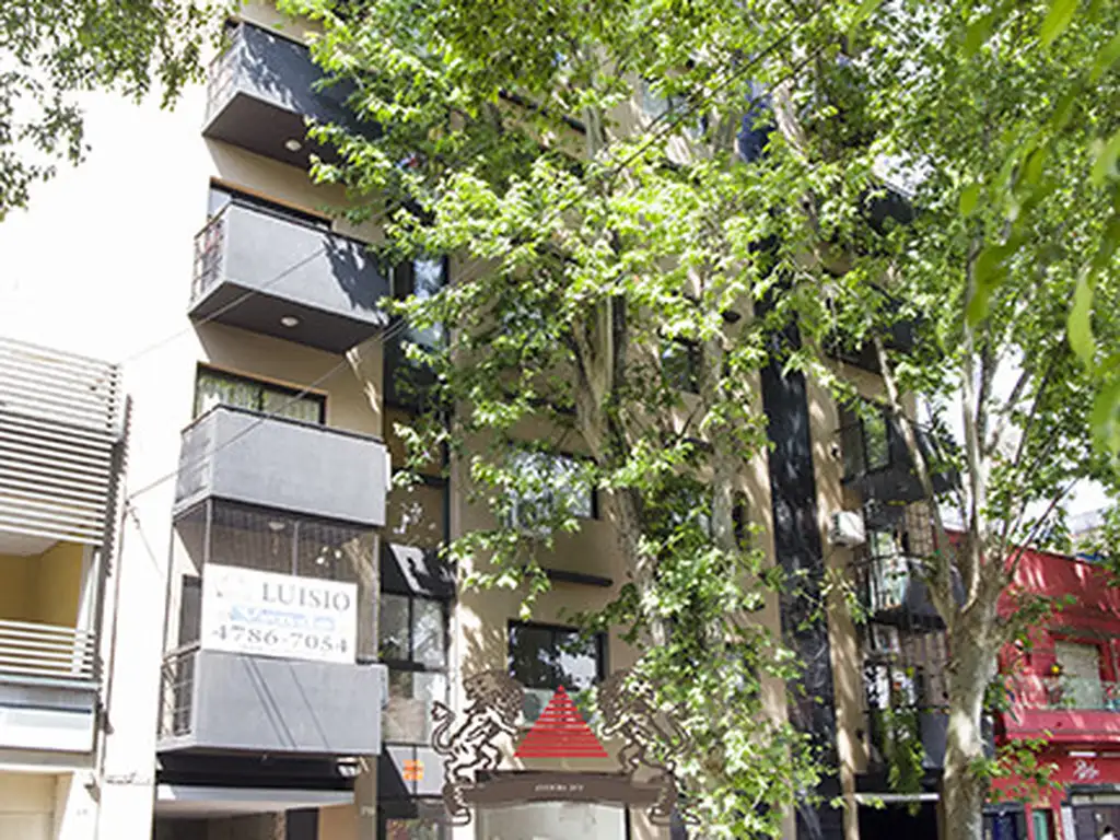 2 ambientes contrafrente con balcón