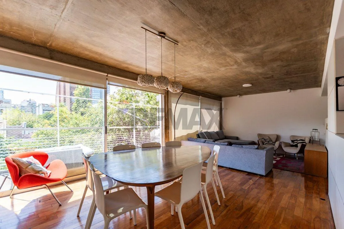 Triplex con cochera y terraza