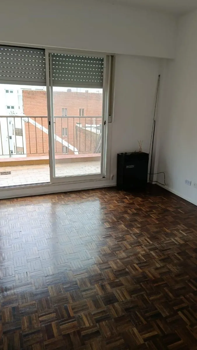 Front-facing 1BR with balcony