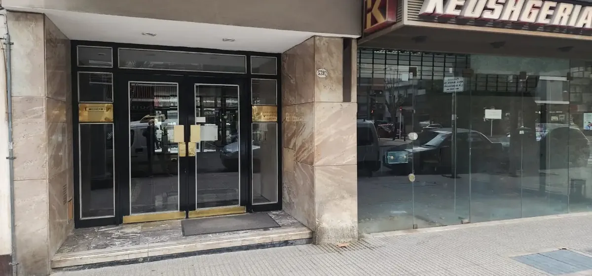 2 ambientes contrafrente