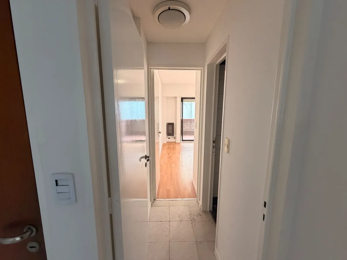2 ambientes con balcón
