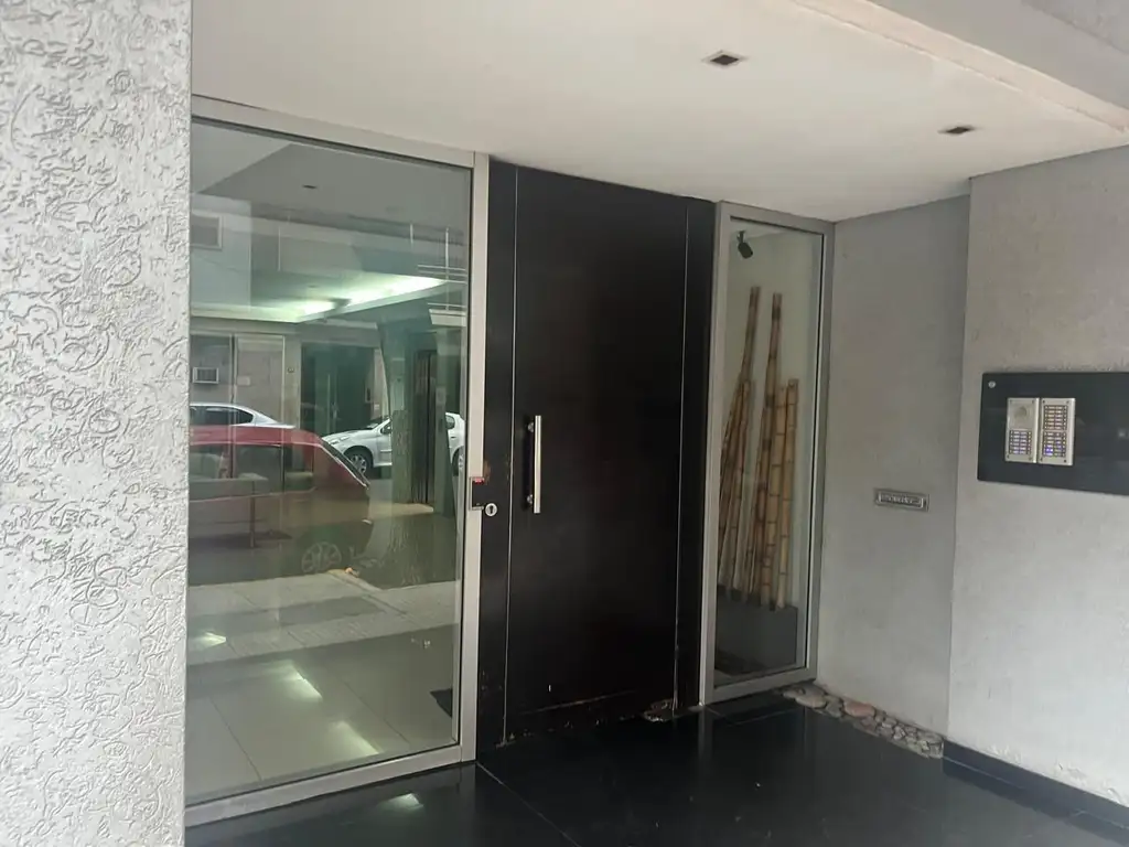 Departamento con balcón en Caballito