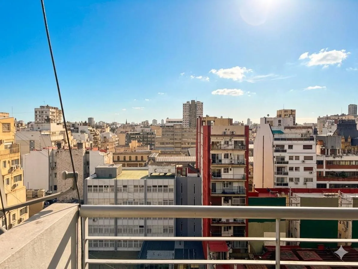 Monoambiente con balcón y amenities