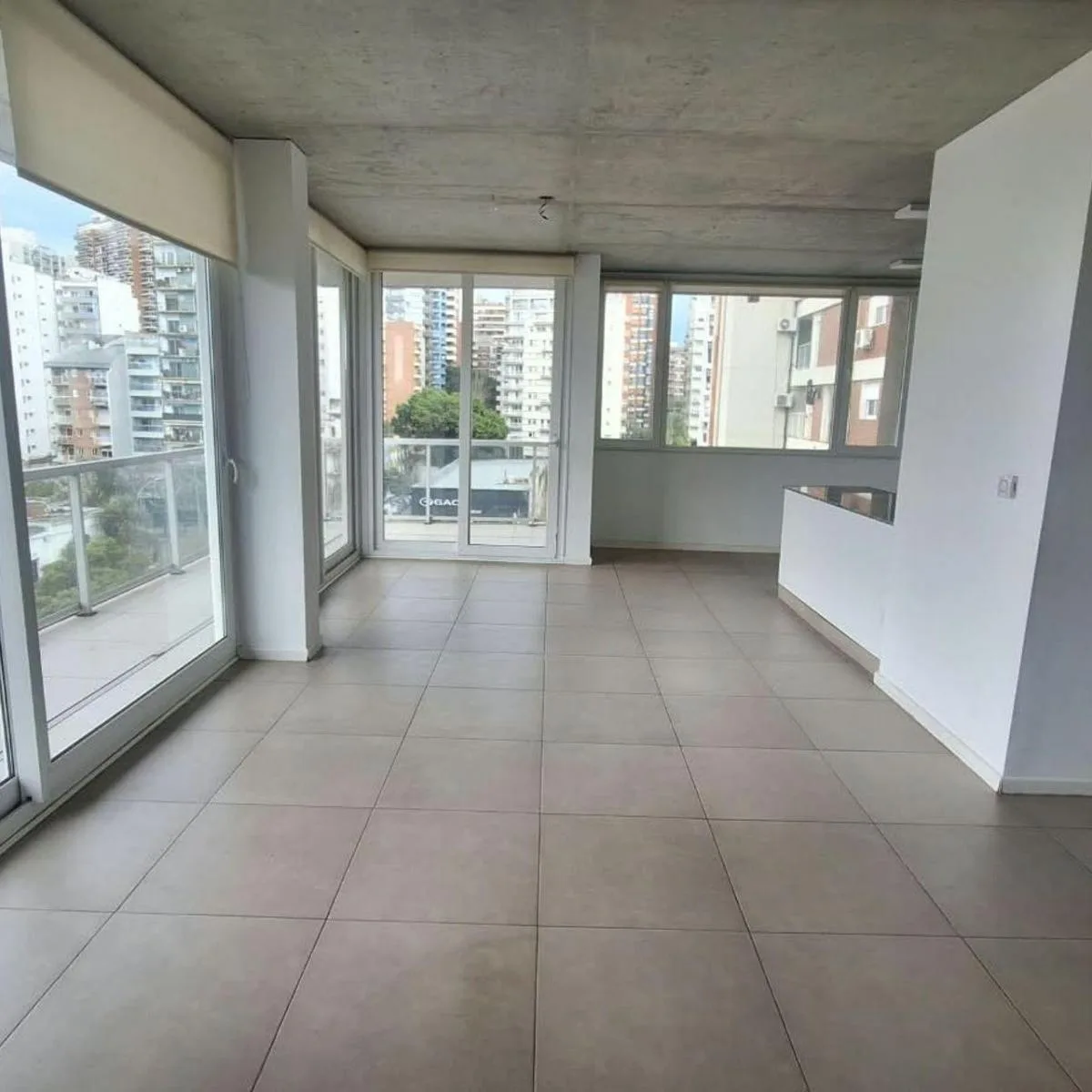 Departamento 3 ambientes con balcón