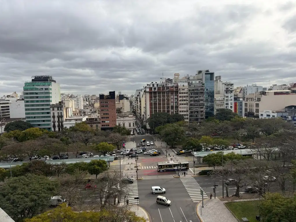 Departamento con balcón terraza