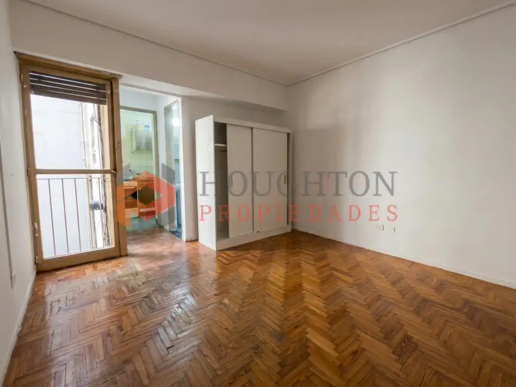 Studio with doorman and balcony, Caballito