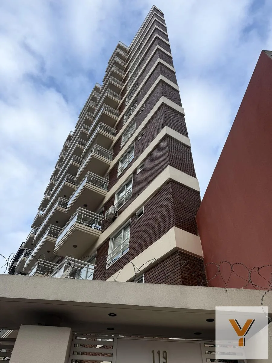 Monoambiente con balcón norte