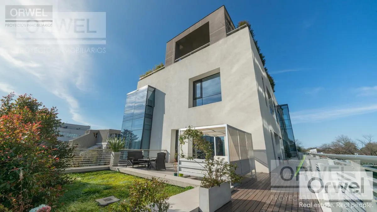 Forum Alcorta. Departamento Tipo Casa - Triplex -  Alquiler En Bajo Belgrano