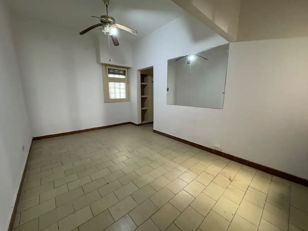 2 ambientes con patio en Villa Crespo