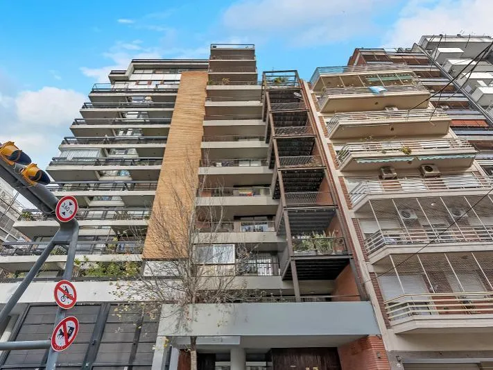 Departamento 2 ambientes con balcón