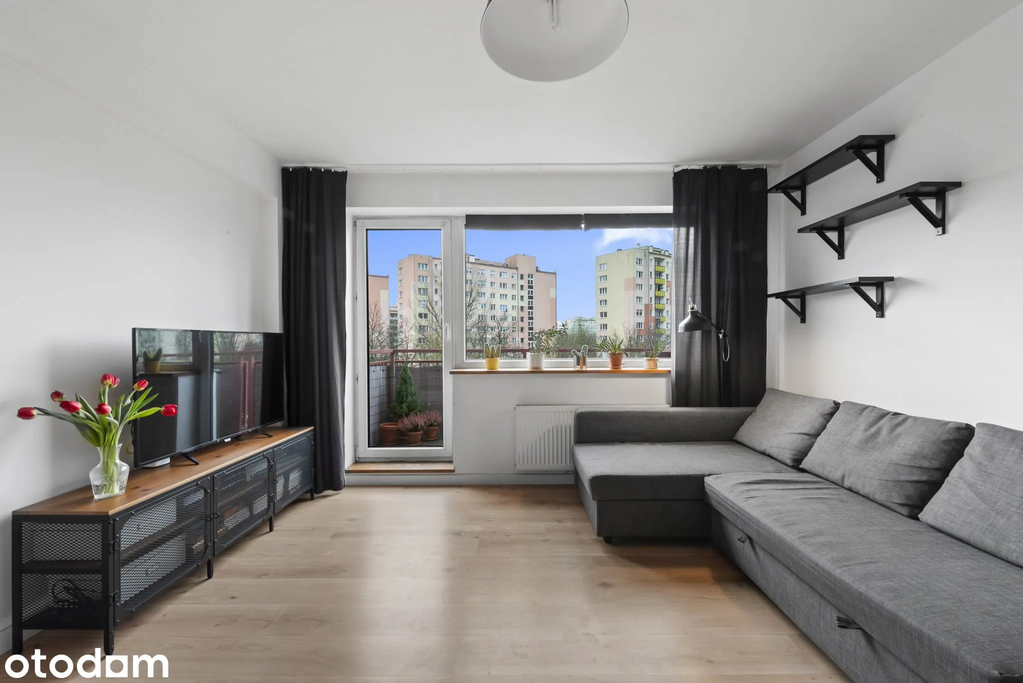 2-pokojowe mieszkanie z balkonem | 34 m2 | ul. Esej, Bielany | ENG
