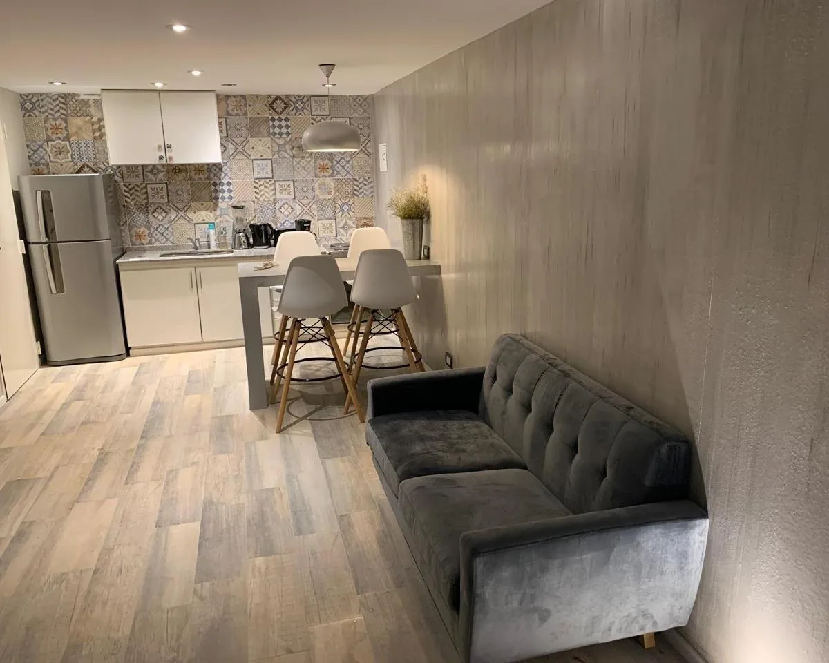 Dúplex con doble altura y terraza