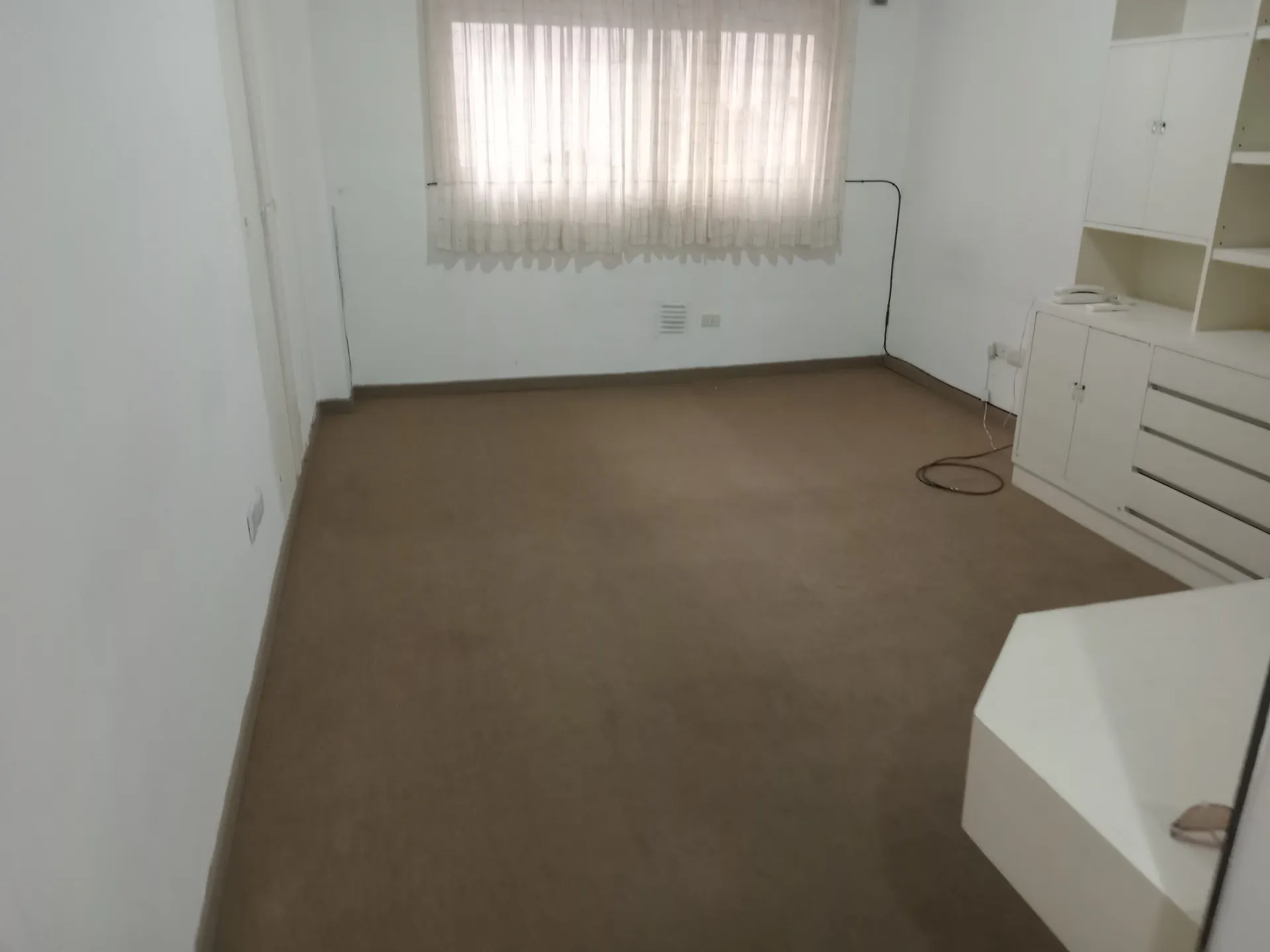 Bright studio with 24h security