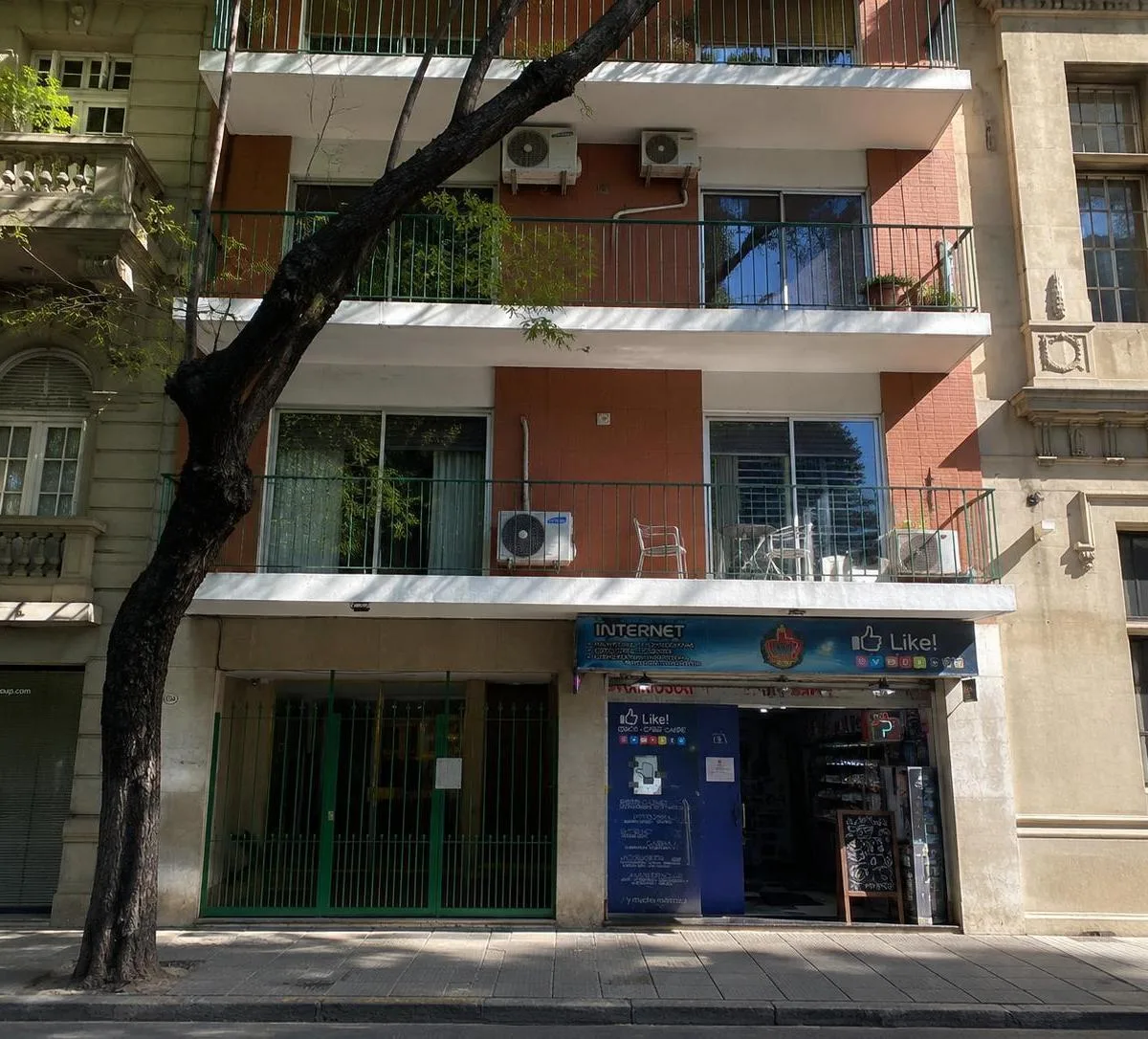 Departamento 2 ambientes con patio