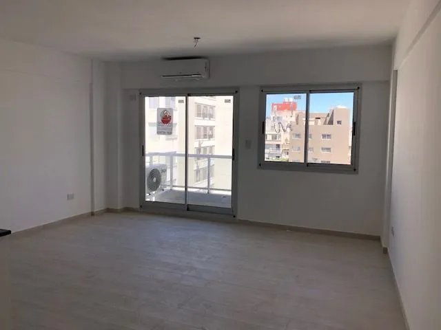 Studio with balcony in Caballito