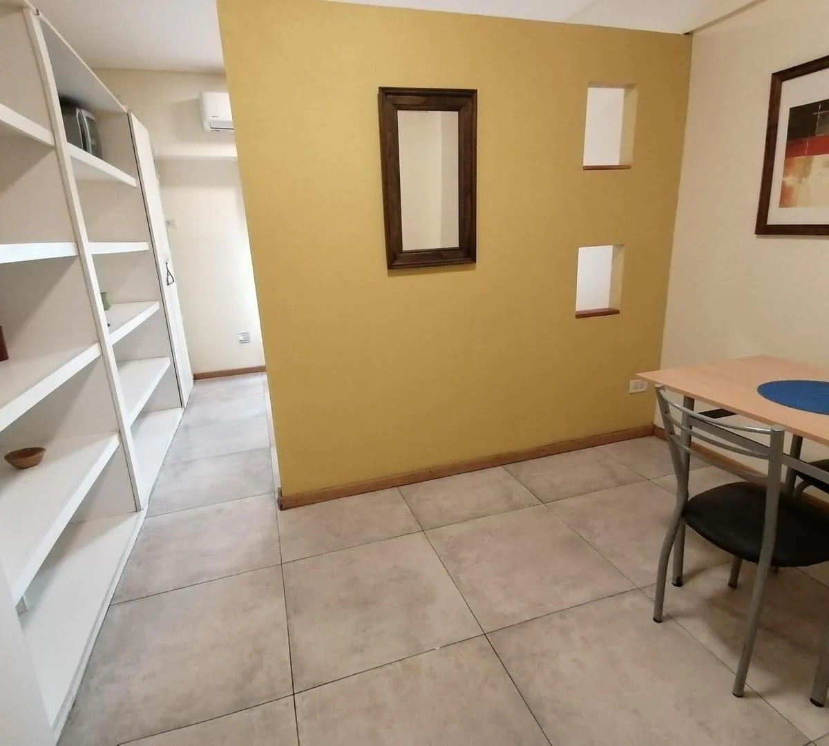 Monoambiente con cama matrimonial