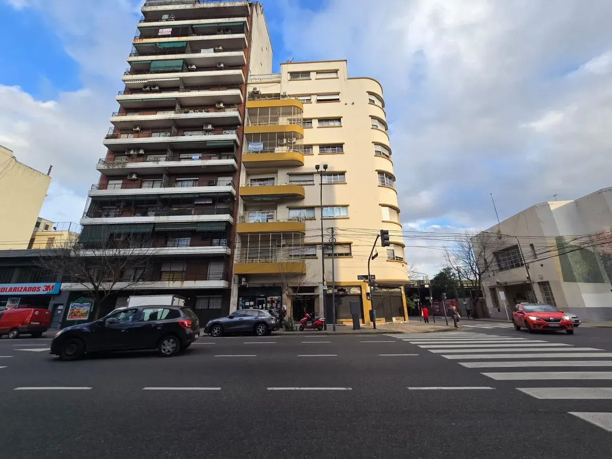 2 ambientes con ascensor