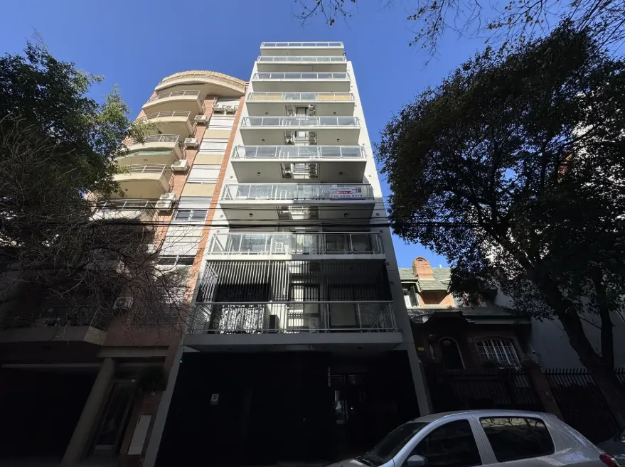 1 ambiente con balcón norte
