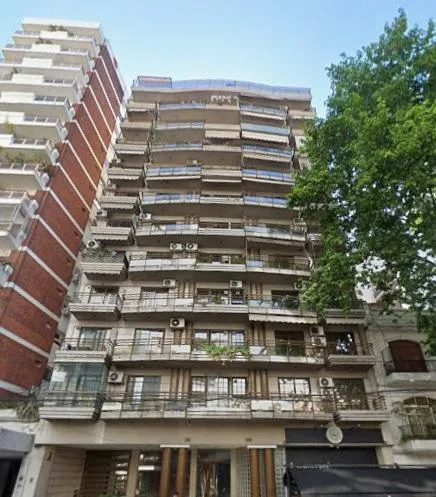 Monoambiente con balcón en Caballito